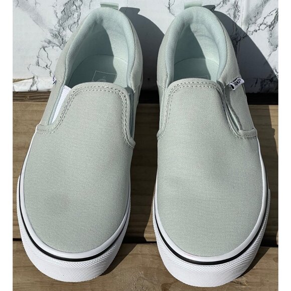 Vans Womens Size 5.5 US Classic Slip-On Sneakers In Light Green - Picture 1 of 8
